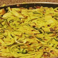 Courgette Spaghetti with Creamy Chicken and Avocado